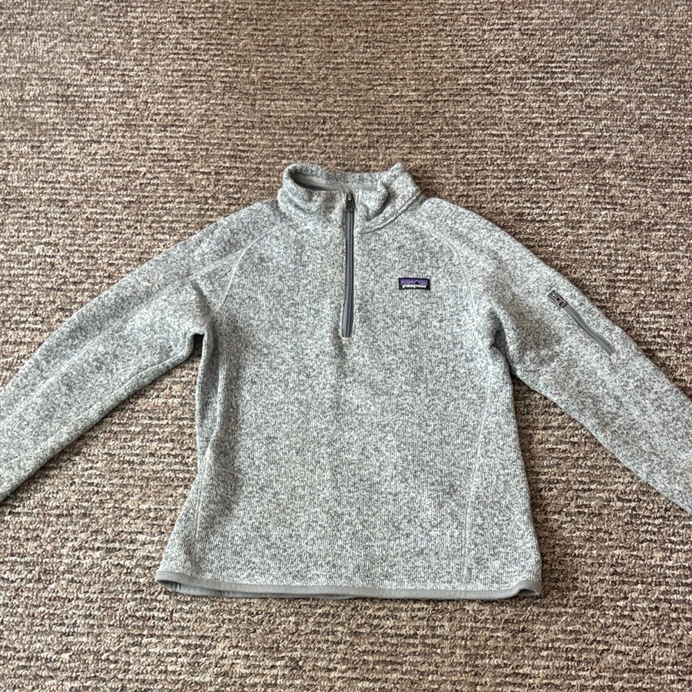 kids patagonia quarter zip/ size 10 (M)